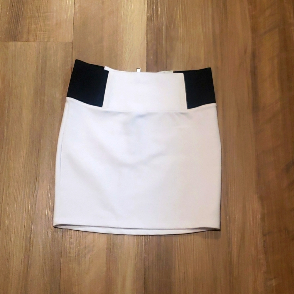 XS Charlotte Russe Mini Skirt- Like New